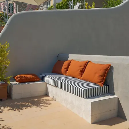 Villa Romito - Sea View, Location