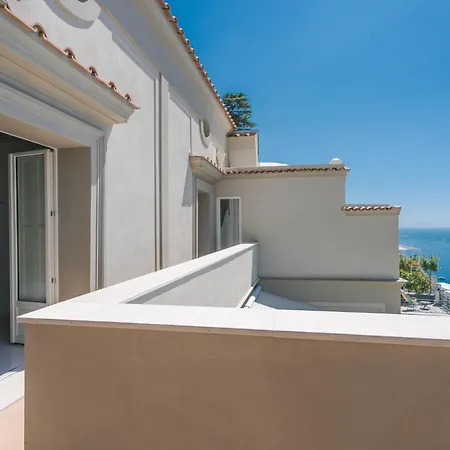 Romito - Sea View, Location