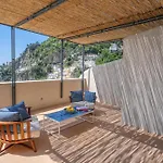 Villa Romito - Sea View, Location